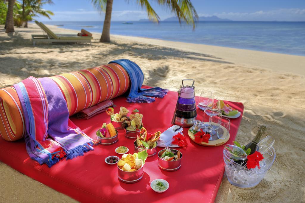 โวโมไอส์แลนด์รีสอร์ท Vomo Island ภายนอก รูปภาพ